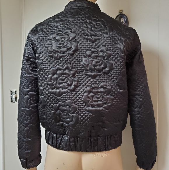 *SOLD* Forever 21 Quilted Bomber Jacket - Picture 3 of 3